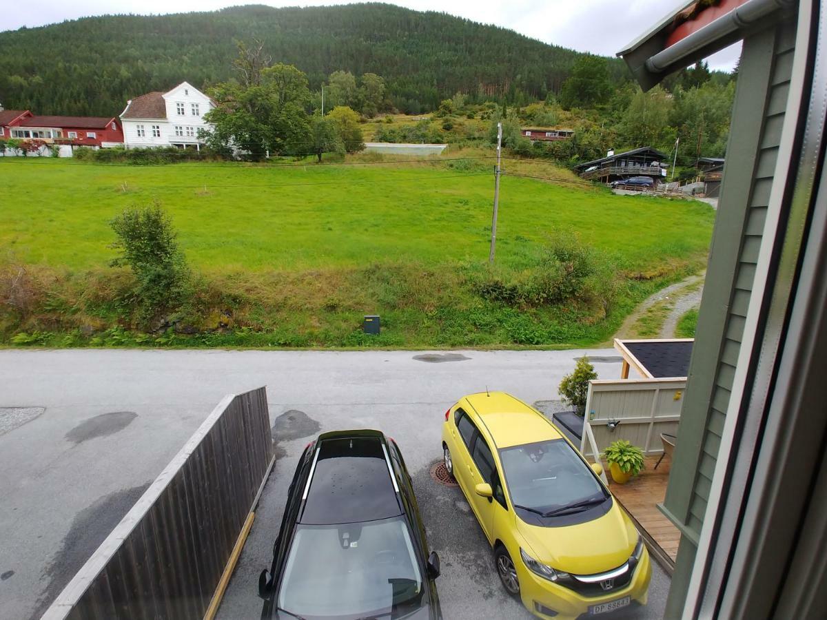 Nedre Amla Fjord Apartment Kaupanger Luaran gambar